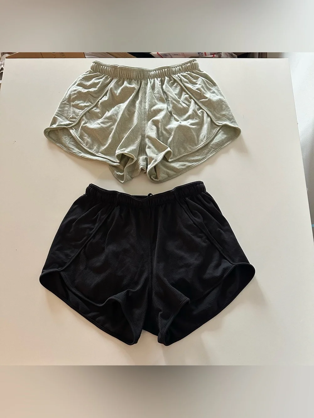 Lululemon Swiftly Mid Rise Shorts Bundle 3” Fog Green Black 4 Run Liner Both in